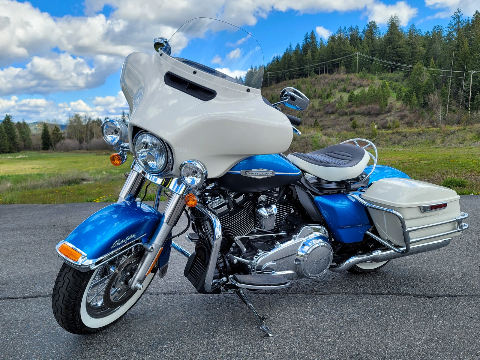 Harley-Davidson Electra Glide: The Pinnacle of Touring Comfort and Style