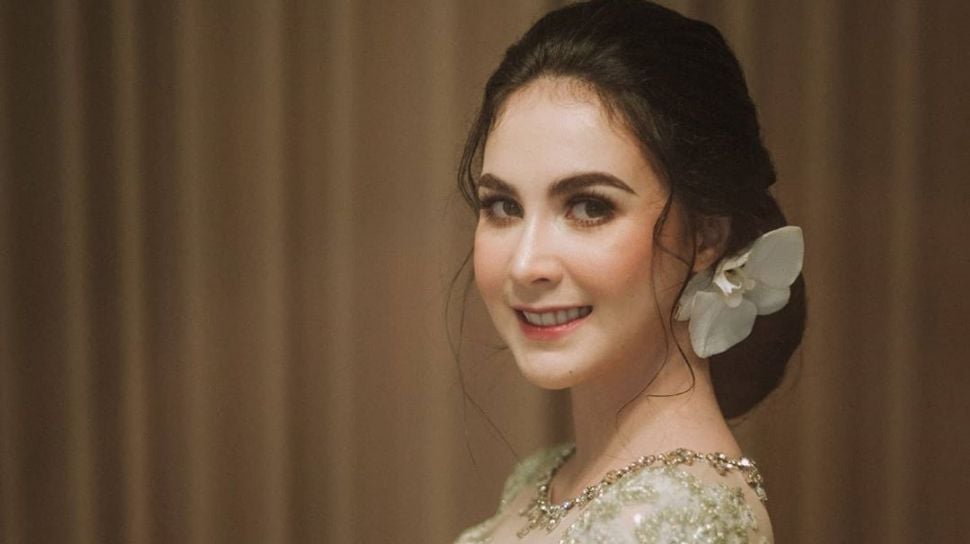 Arumi Bachsin Viral Lagi: Rahasia Dibalik Pesonanya yang Gak Pernah Luntur