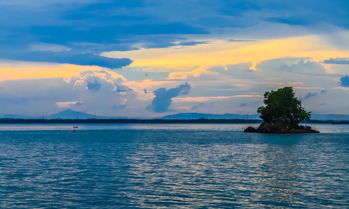 Pantai Melawai